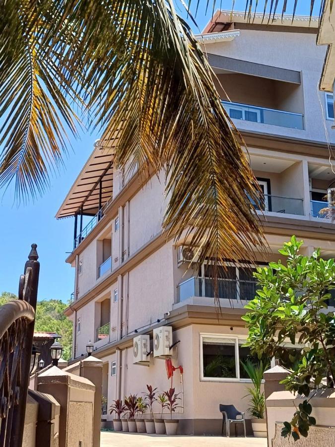Ariena By Spree Hotels Goa Morjim Exterior photo
