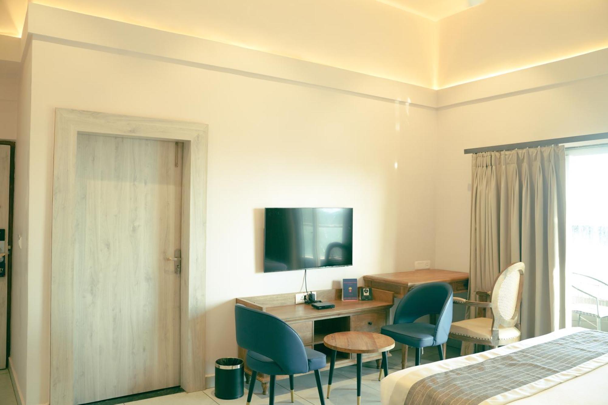 Ariena By Spree Hotels Goa Morjim Exterior photo